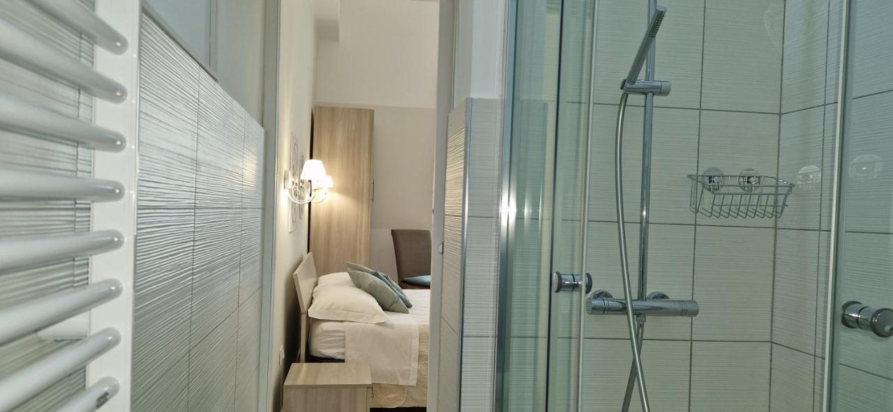 Diaz Rooms Лече Екстериор снимка