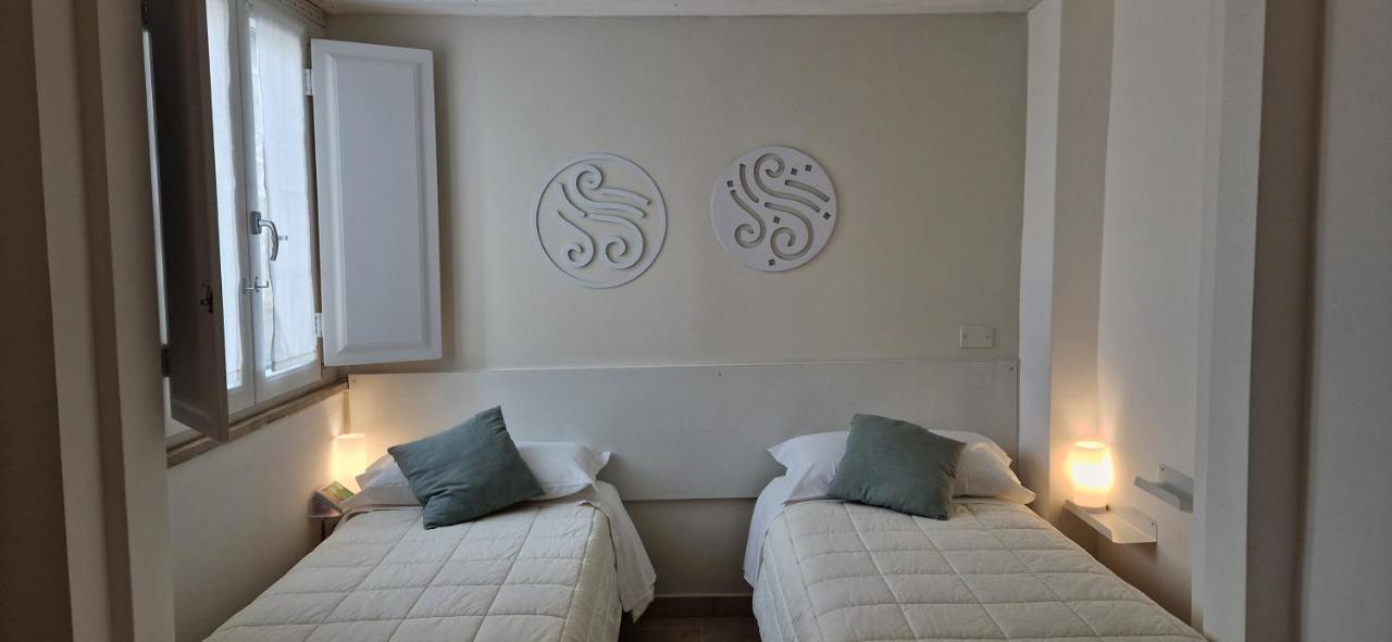 Diaz Rooms Лече Екстериор снимка